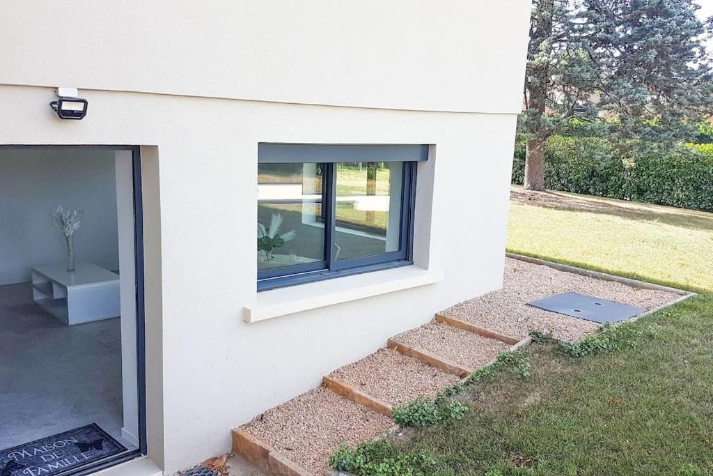 Le Petit Castel, Portes De Lyon Chazay-d'Azergues Luaran gambar